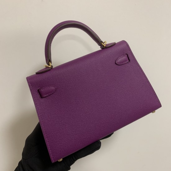 Hermes Bags Top Quality Minikelly 二代
19cm $220 Hermes Bags Top Quality Minikelly 二代
19cm $220