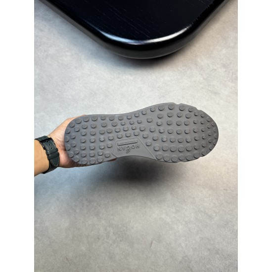 Hogan Shoes Top Quality
35-45 men and women same Hogan Shoes Top Quality
35-45 men and women same