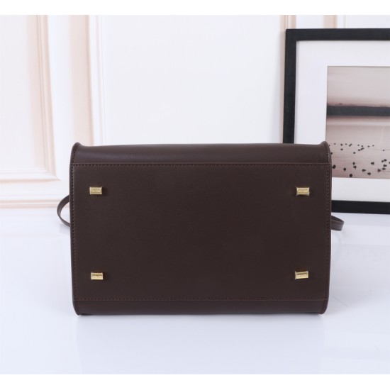 The Row Bags Top Quality
Small:26.20.18
Big:38.26.23 The Row Bags Top Quality
Small:26.20.18
Big:38.26.23