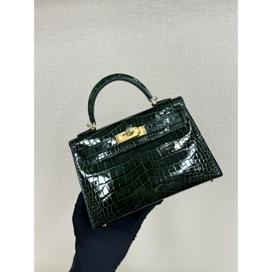 Hermes Bags Top Quality Minikelly 二代
19cm $220 Hermes Bags Top Quality Minikelly 二代
19cm $220