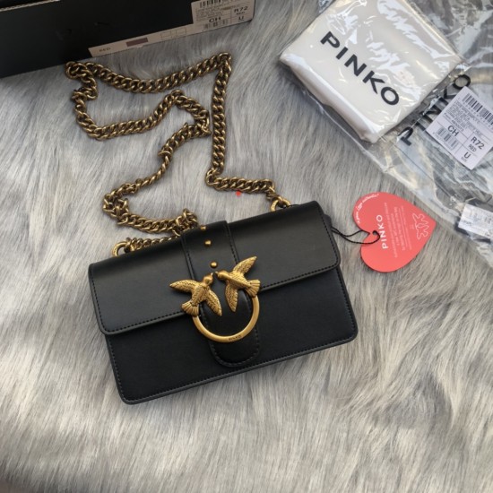 Pinko Bags Top Quality
21x13x6 Pinko Bags Top Quality
21x13x6