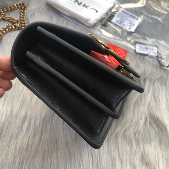 Pinko Bags Top Quality
21x13x6 Pinko Bags Top Quality
21x13x6