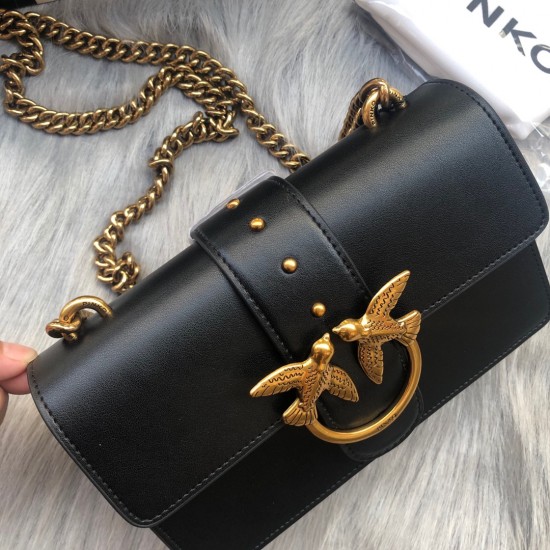 Pinko Bags Top Quality
21x13x6 Pinko Bags Top Quality
21x13x6