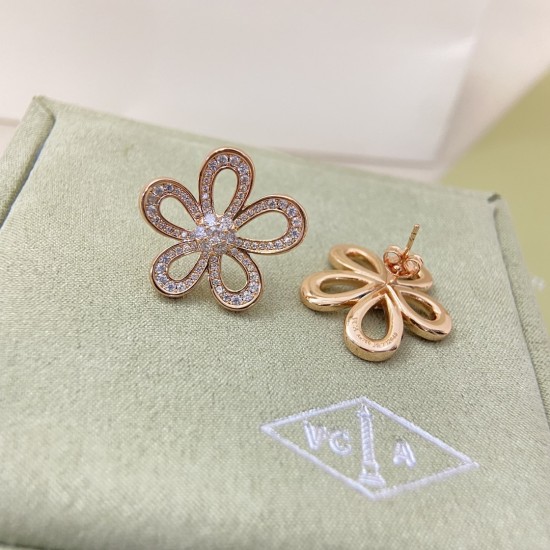 Van Cleef Jewelry High Quality