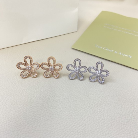 Van Cleef Jewelry High Quality