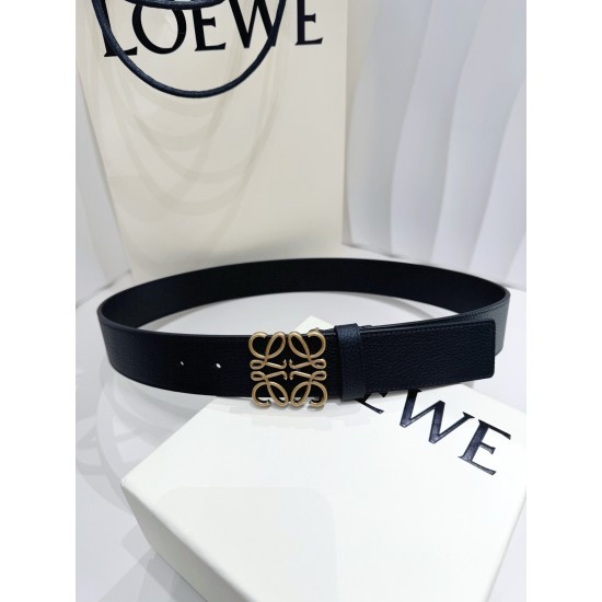 Loewe Belts
Top Quality Loewe Belts
Top Quality