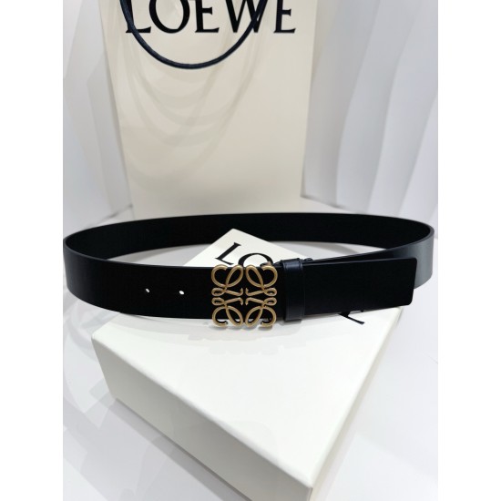 Loewe Belts
Top Quality Loewe Belts
Top Quality