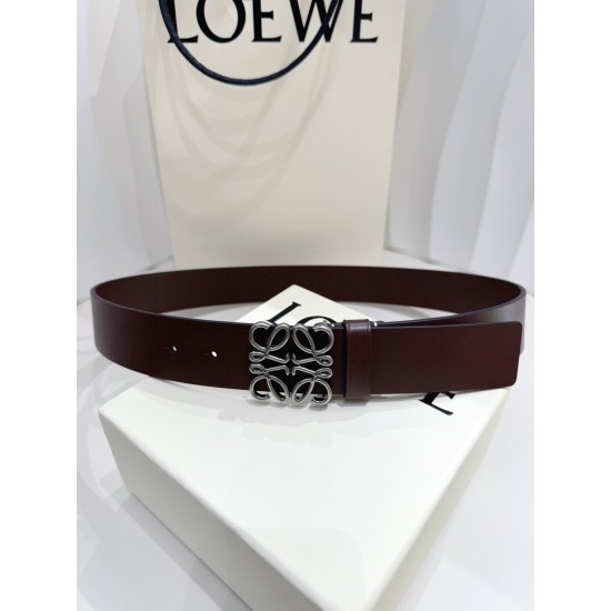 Loewe Belts
Top Quality Loewe Belts
Top Quality
