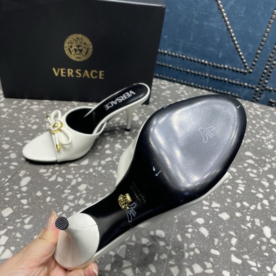 Versace Shoes Fashion shoes
Top Quality Versace Shoes Fashion shoes
Top Quality