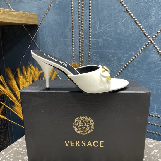Versace Shoes Fashion shoes
Top Quality Versace Shoes Fashion shoes
Top Quality