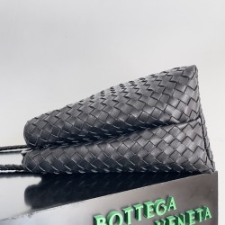 BV Bags Top Quality ANDIAMO 743575