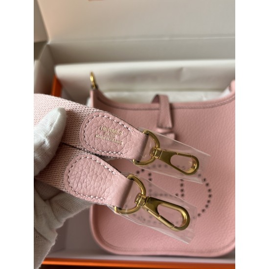 Hermes Bags Top Quality Evelyne 17cm
Hermes Bags Top Quality Evelyne 17cm