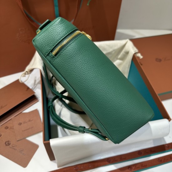 LP Bags Top Quality Size: 23 × 8 × 22cm LP Bags Top Quality Size: 23 × 8 × 22cm