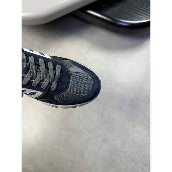 Hogan Shoes Top Quality
35-45 men and women same Hogan Shoes Top Quality
35-45 men and women same