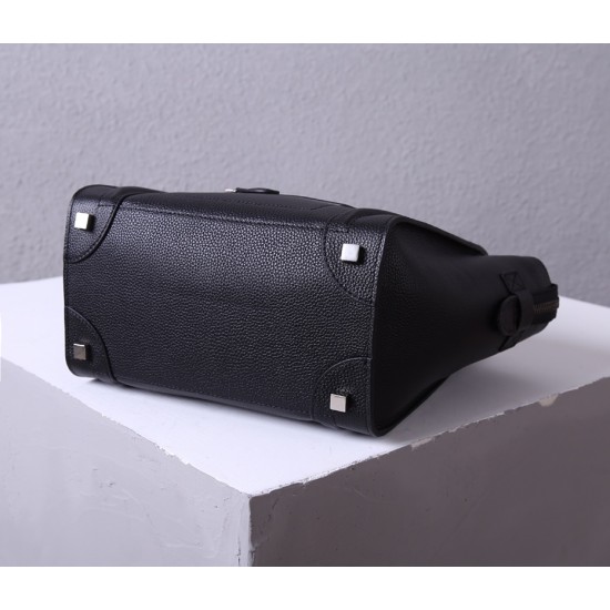 Celine Bags Top Quality
Small size 20 * 20 * 8cm
Medium size 26 * 26 * 13cm
Large size 30 * 30 * 15cm Celine Bags Top Quality
Small size 20 * 20 * 8cm
Medium size 26 * 26 * 13cm
Large size 30 * 30 * 15cm
