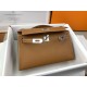 Hermes Bags Top Quality Minikelly 二代
19cm $220 Hermes Bags Top Quality Minikelly 二代
19cm $220