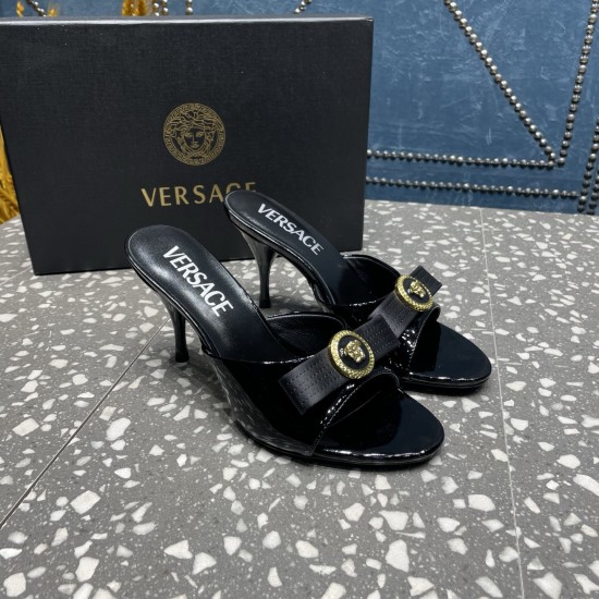 Versace Shoes Fashion shoes
Top Quality Versace Shoes Fashion shoes
Top Quality