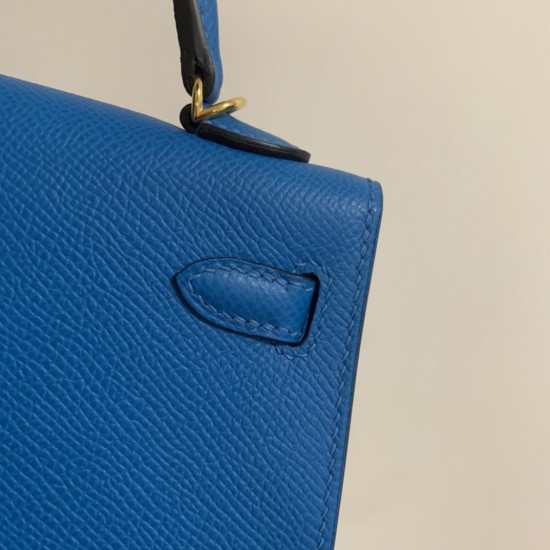 Hermes Bags Top Quality Minikelly 二代
19cm $220 Hermes Bags Top Quality Minikelly 二代
19cm $220