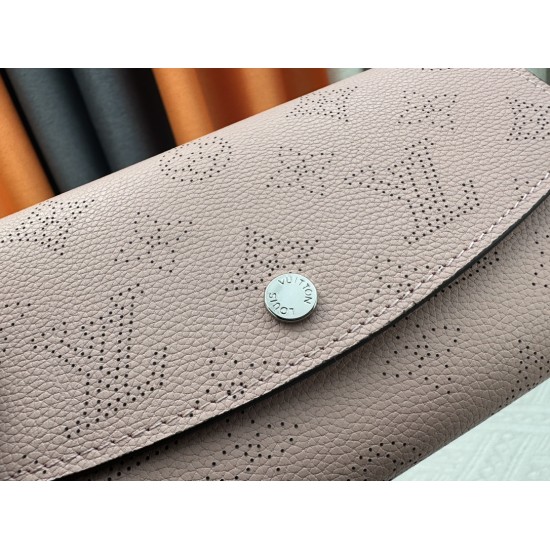 LV Bags High Quality Flip Wallet
LV Bags High Quality Flip Wallet