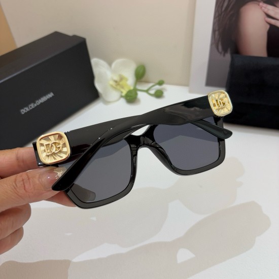 DG Glasses