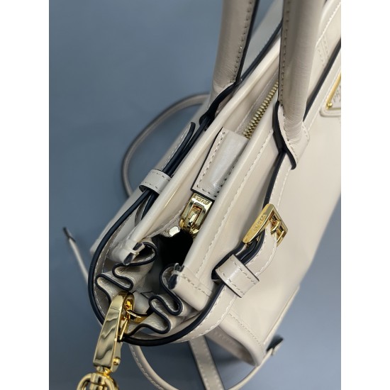 Prada Bags Top Quality
32x15.5x12cm Prada Bags Top Quality
32x15.5x12cm