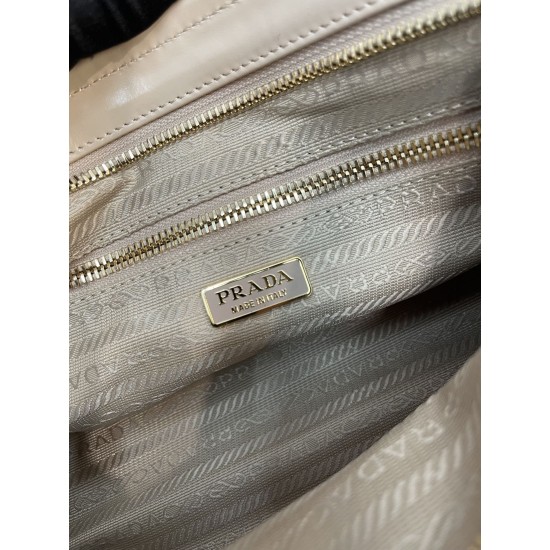 Prada Bags Top Quality
32x15.5x12cm Prada Bags Top Quality
32x15.5x12cm