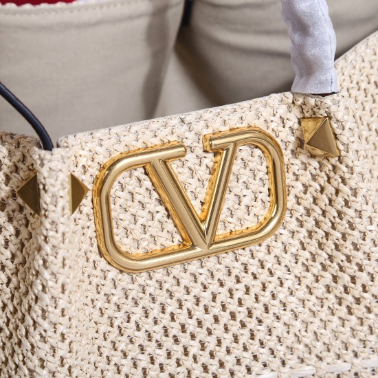 Valentino Bags Top Quality
35/25/17cm Valentino Bags Top Quality
35/25/17cm