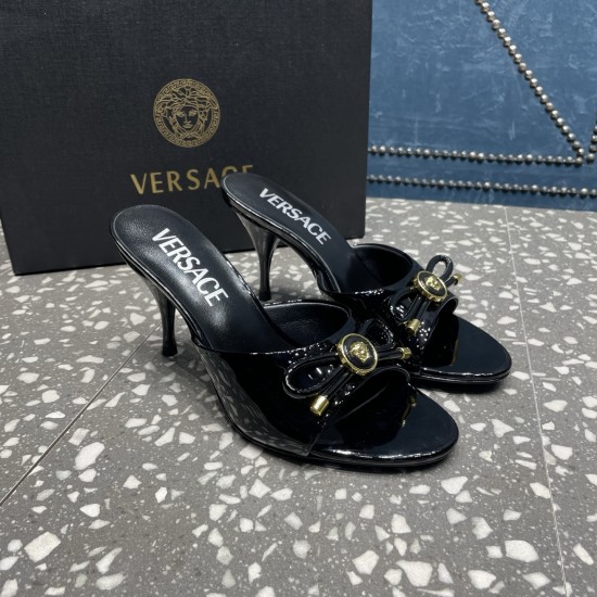 Versace Shoes Fashion shoes
Top Quality Versace Shoes Fashion shoes
Top Quality