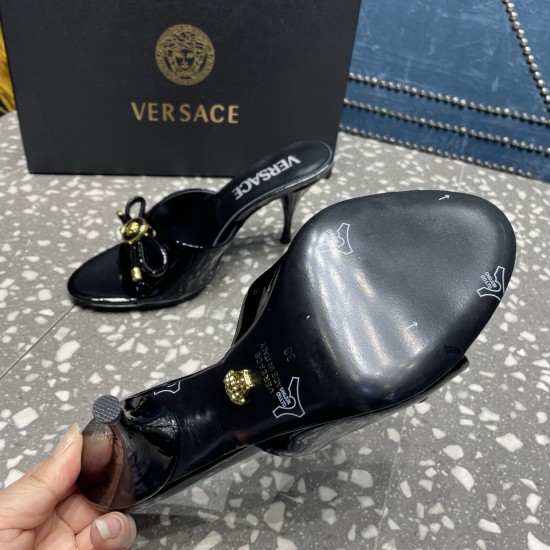 Versace Shoes Fashion shoes
Top Quality Versace Shoes Fashion shoes
Top Quality
