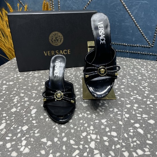 Versace Shoes Fashion shoes
Top Quality Versace Shoes Fashion shoes
Top Quality