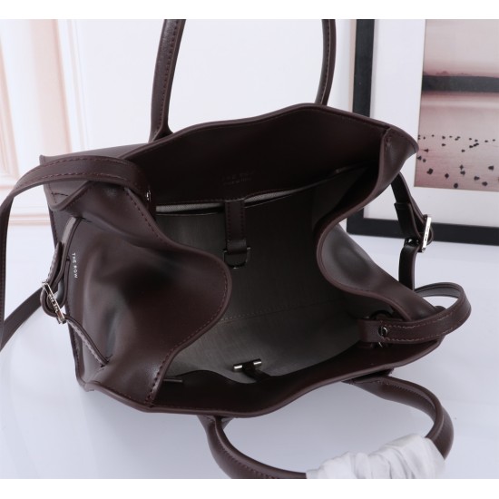 The Row Bags Top Quality
Small:26.20.18
Big:38.26.23 The Row Bags Top Quality
Small:26.20.18
Big:38.26.23