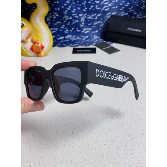 DG Glasses