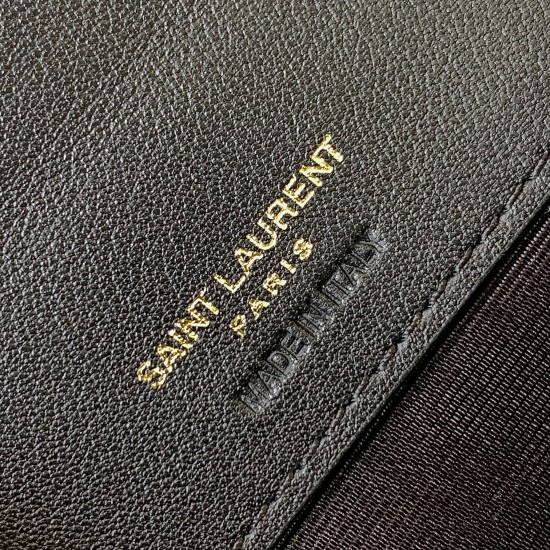 YSL Bags Top Quality
18x11x2cm YSL Bags Top Quality
18x11x2cm