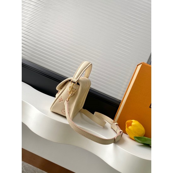 LV Bags Top Quality NANO DIANE
19*10.5*6 LV Bags Top Quality NANO DIANE
19*10.5*6