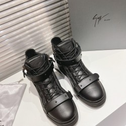 CL Shoes Casual shoes

 Top Quality