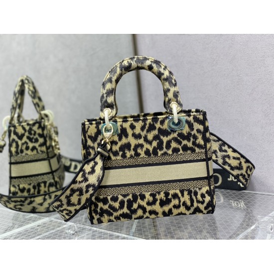 Dior Bags Top Quality
Five Grid Dior Bags Top Quality
Five Grid