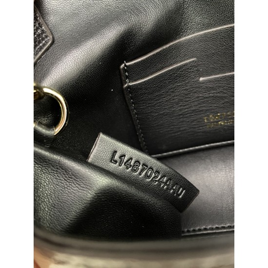 Tom Ford Bags High Quality
20/12/7cm Tom Ford Bags High Quality
20/12/7cm