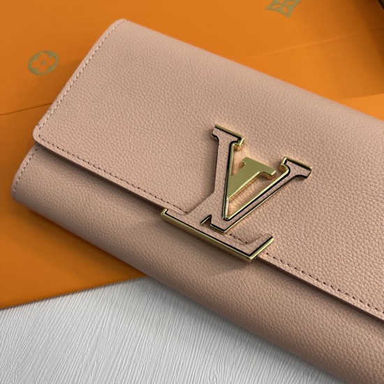 LV Bags High Quality Flip Wallet
LV Bags High Quality Flip Wallet