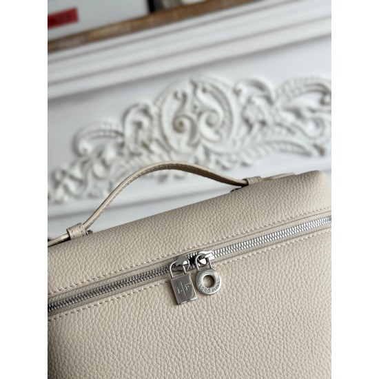 LP Bags Top Quality Size: 23 × 8 × 22cm LP Bags Top Quality Size: 23 × 8 × 22cm