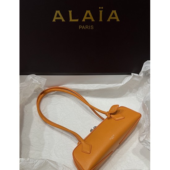 Alaia Bags Collection Top Quality
