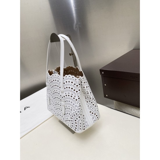 Alaia Bags Collection Top Quality
