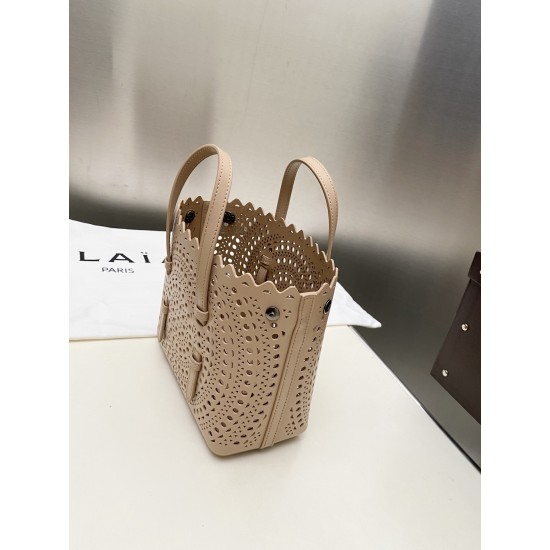 Alaia Bags Collection Top Quality
