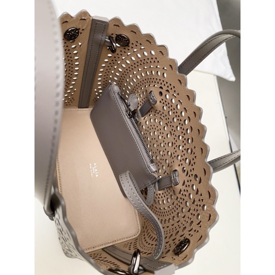 Alaia Bags Collection Top Quality
