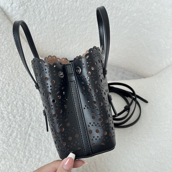 Alaia Bags Collection Top Quality
