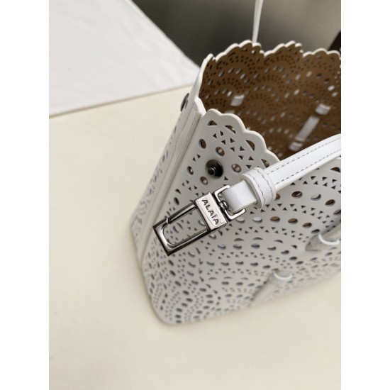 Alaia Bags Collection Top Quality

