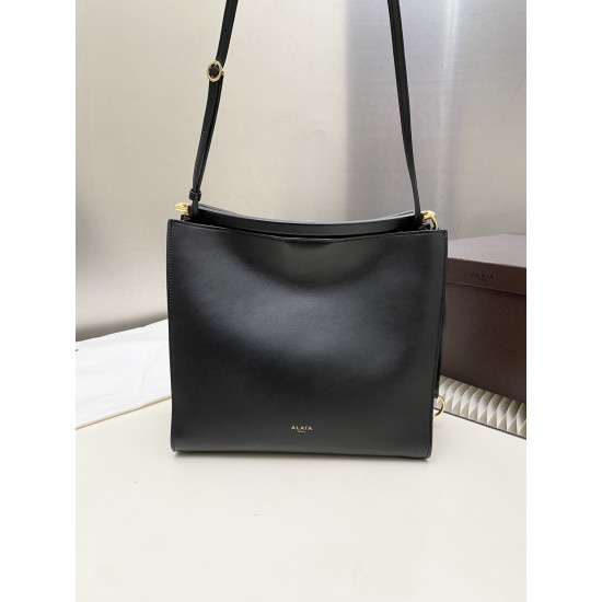 Alaia Bags Collection Top Quality
