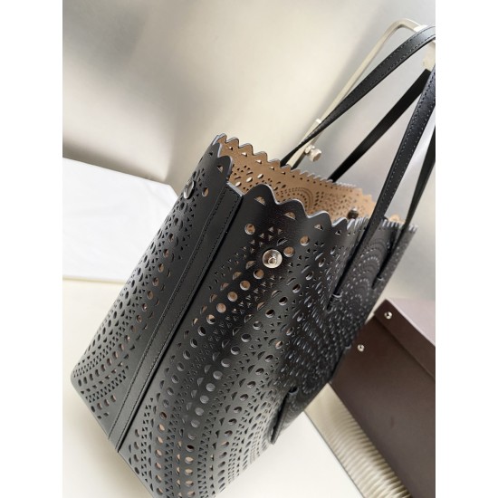 Alaia Bags Collection Top Quality
