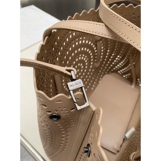 Alaia Bags Collection Top Quality
