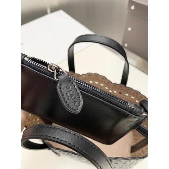 Alaia Bags Collection Top Quality
