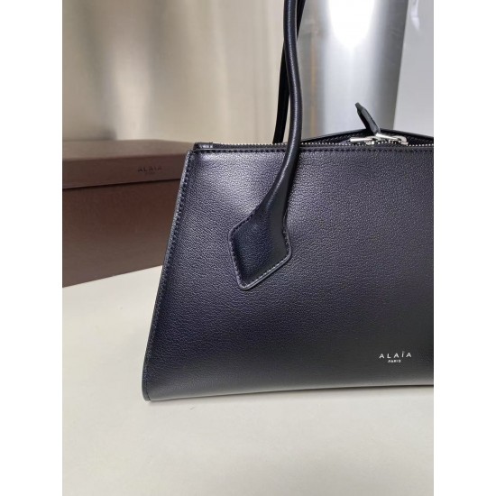 Alaia Bags Collection Top Quality
